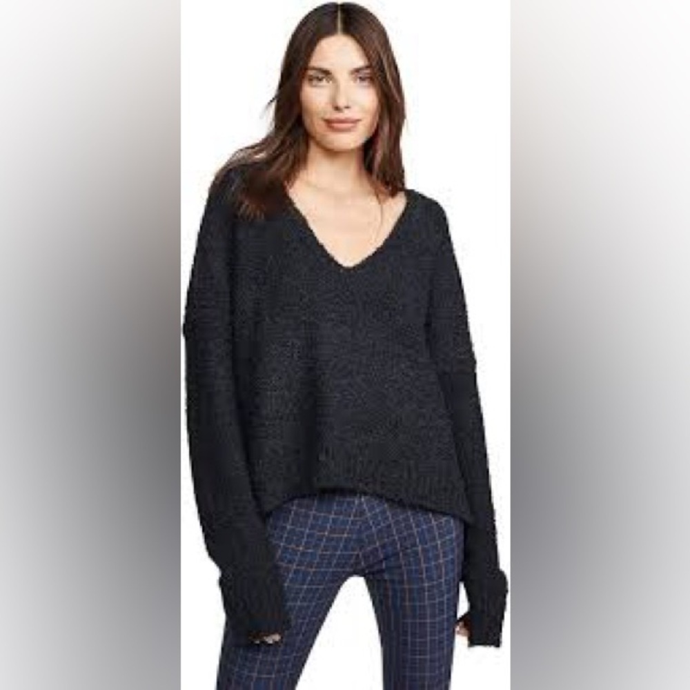 Free People Black v-neck oversized sweater size S
